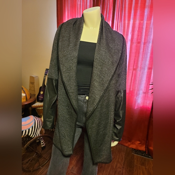 Gianni Bini Gray Shawl Collar Open Front Cardigan Women's Size Medium - Picture 5 of 9